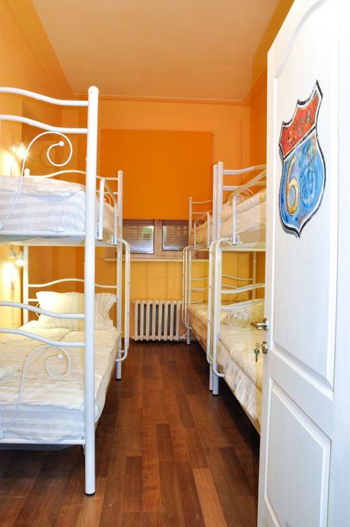 Garis Factory Hostel 키예프 객실 사진